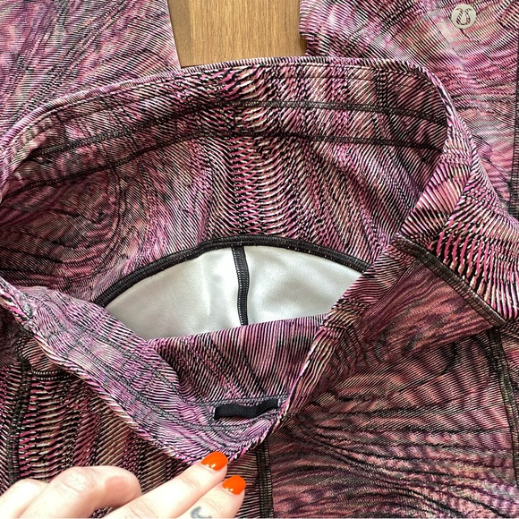 Lululemon Swift Speed High-Rise Tight 28" Size 6 - Picture 4 of 7